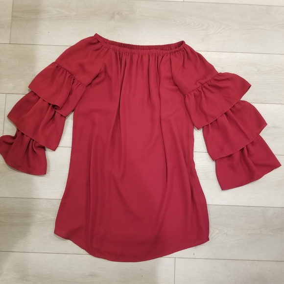 Three Eighty Two - Off Shoulder Dress. - Picture 3 of 6